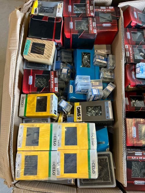 Small iron - screws, nails, nut, carabiner hooks and discs