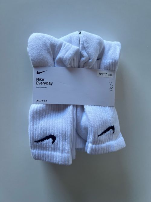 Nike Everyday Cotton Cushioned Crew Socks | 6er Pack | White with Black Swoosh | Size 42–46 | 6 × 6 Packing | 36 pairs per unit